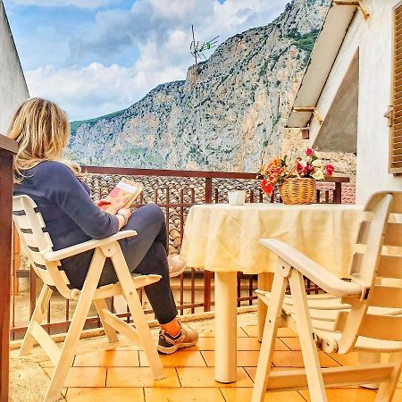 La Castellana Bed & Breakfast Civita Luaran gambar